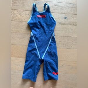 Arena Carbon Core tech suit size 26